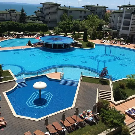 In Emerald Apartamento *